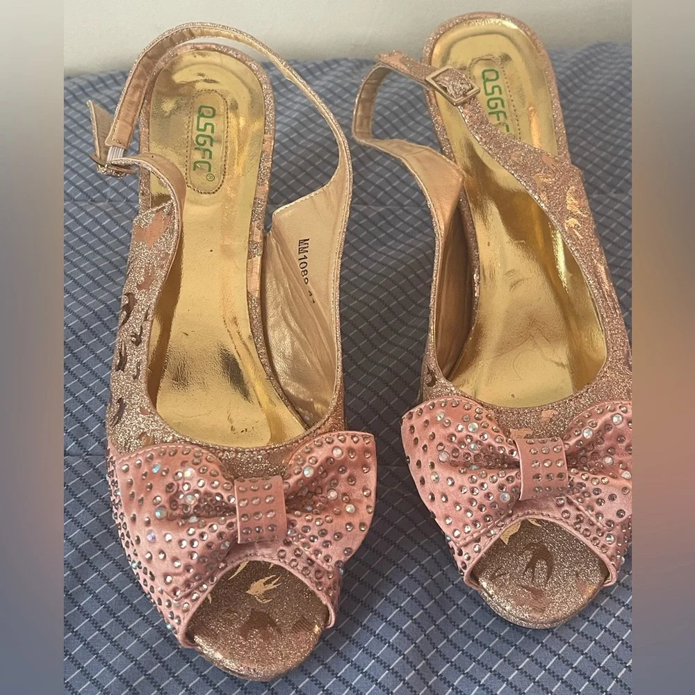 Beautiful Gorgeous Ladies Formal Heels - Picture 2 of 7